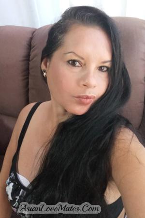 161824 - Andrea Age: 47 - Costa Rica