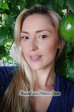205084 - Ana Maria Age: 42 - Colombia