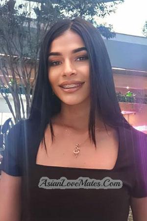 208254 - Luisana Age: 26 - Colombia