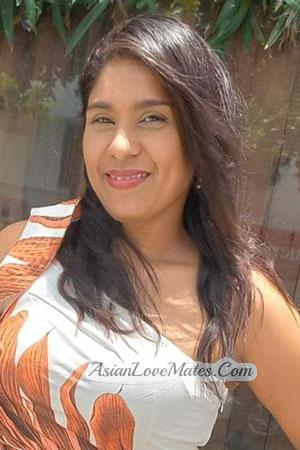 216373 - Dinayra Age: 42 - Colombia