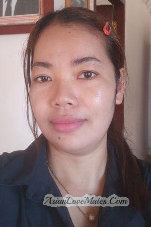 216733 - Sreynor Age: 39 - Cambodia