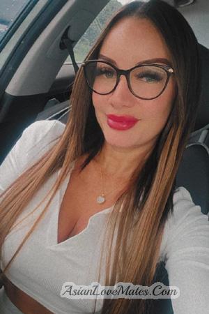 217571 - Karina Age: 37 - Costa Rica