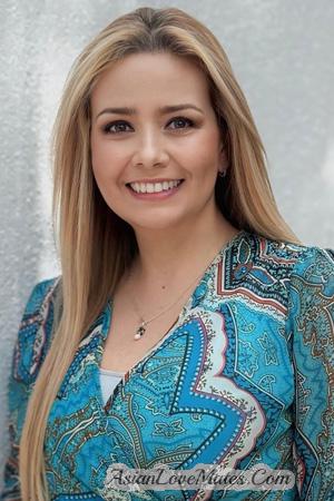 225509 - Paula Age: 50 - Colombia